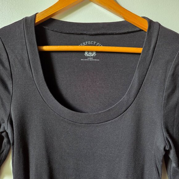 EUC LIKE NEW J CREW BLACK SCOOP NECK HALF SLEEVES SOFT TEE SIZE LARGE - Picture 5 of 14